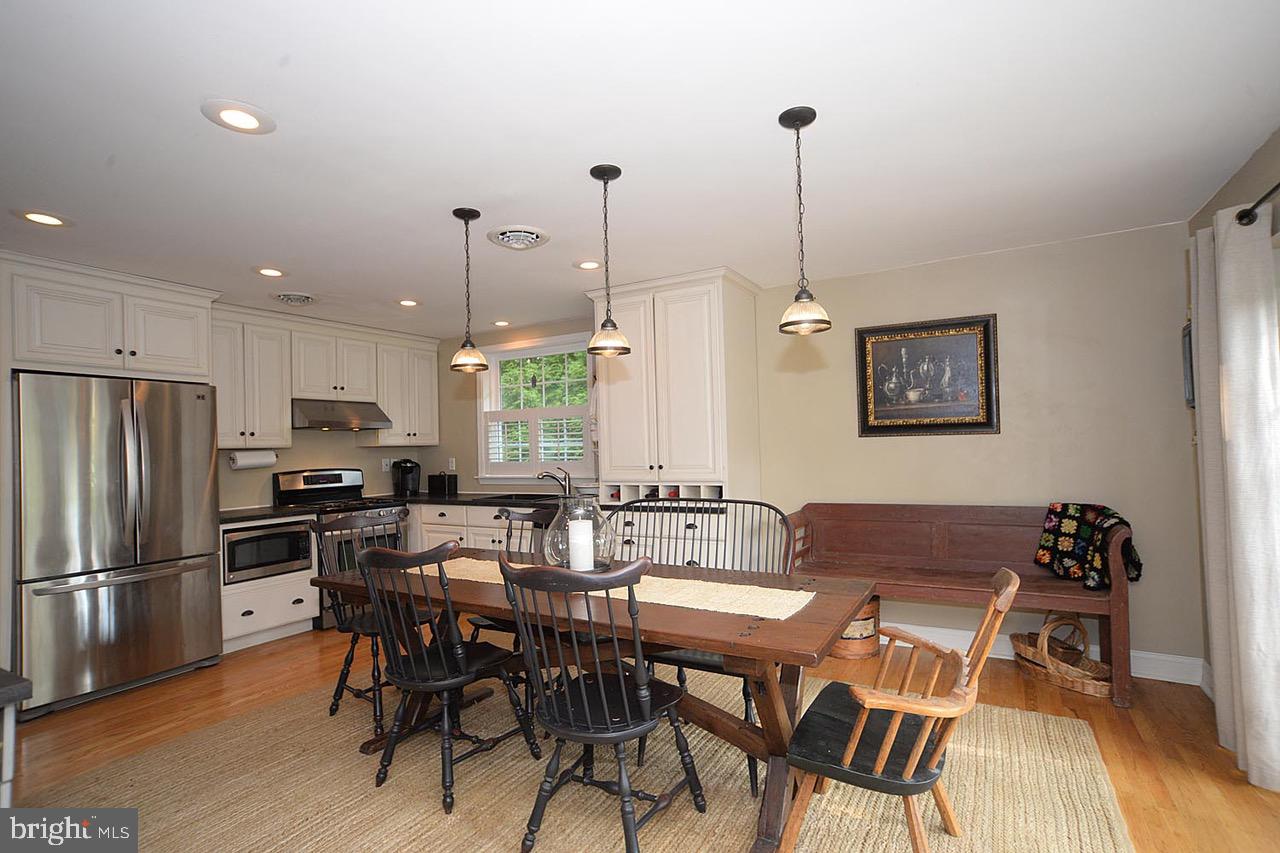34 Leopard Road Paoli, PA 19301 - Photo 7 of 37 Dining Area
