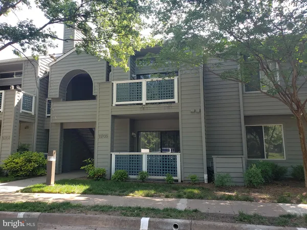 $1,850 | 11705 A Summerchase Circle, Unit 1705A, Reston, VA 20194