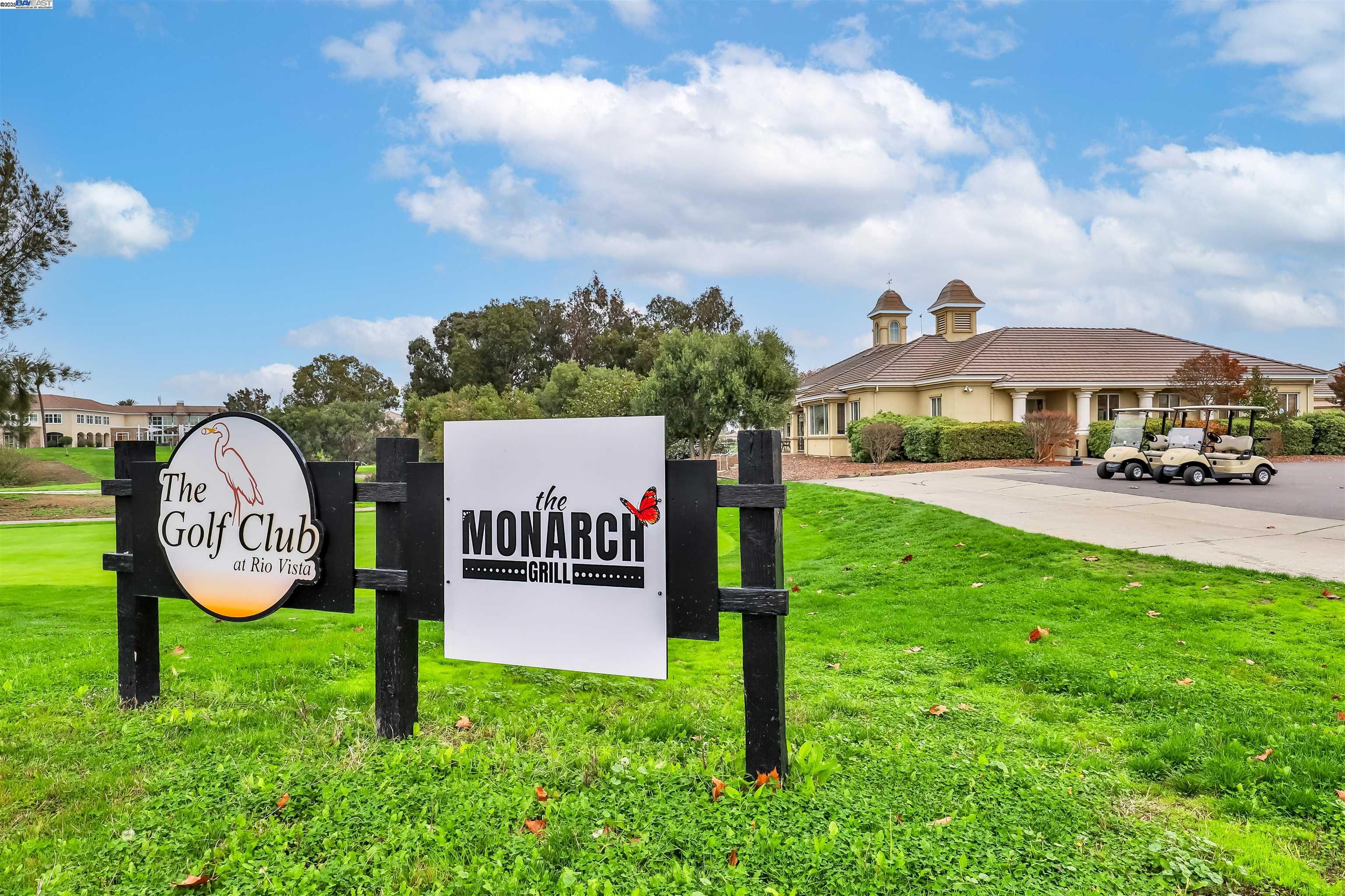 422 Saddle Rock Lane Rio Vista, CA 94571 - Photo 31 of 40 a view of a park with welcome board