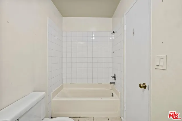 $3,850 | 1033 6th Street, Unit 108, Santa Monica, CA 90403