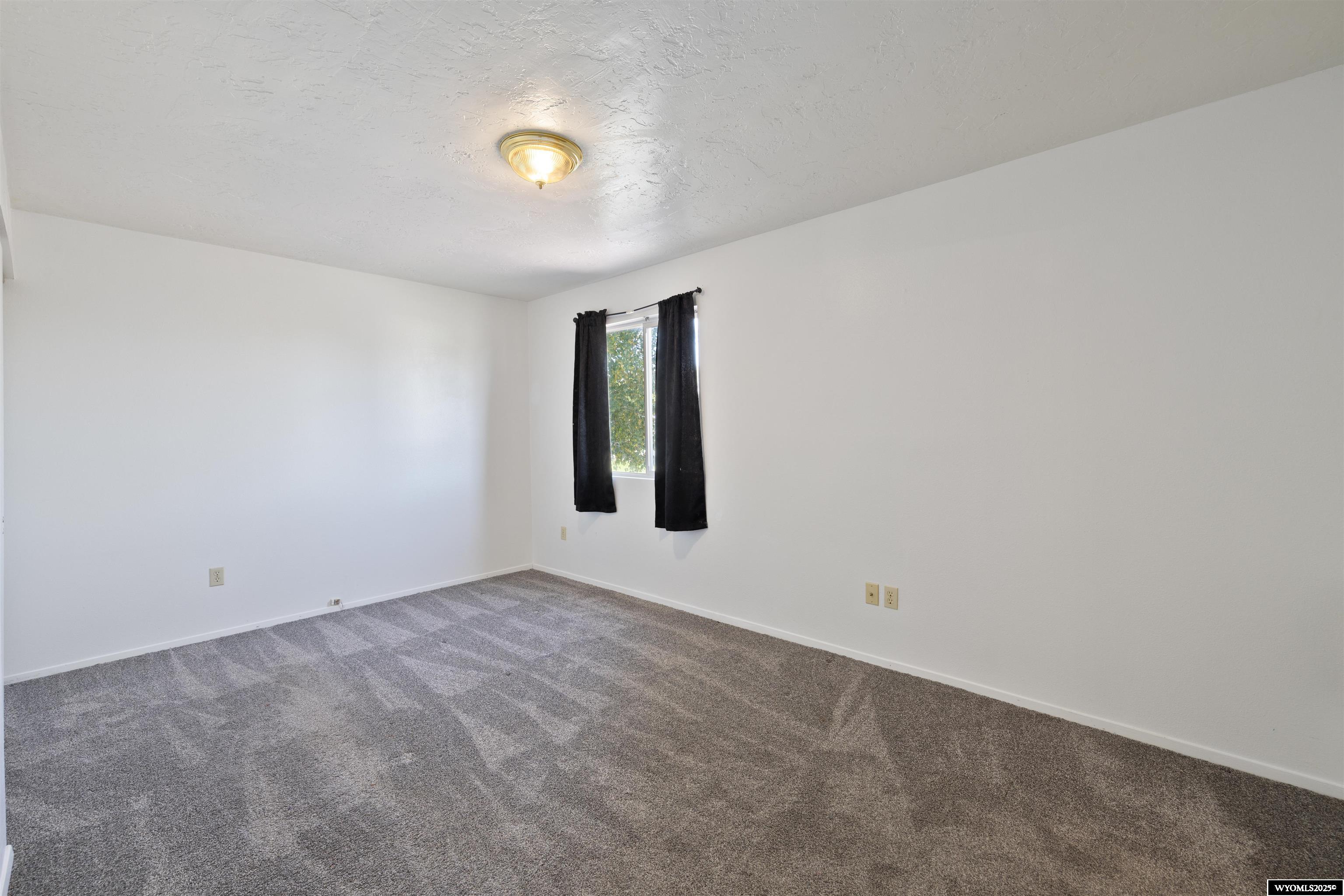 5021 South David Street Casper, WY 82601 - Photo 17 of 33