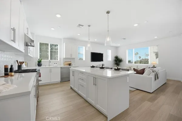 $1,248,000 | 2392 Haley Pt Drive, Unit 104, Ventura, CA 93003