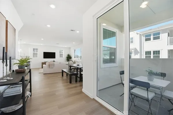 $1,248,000 | 2392 Haley Pt Drive, Unit 104, Ventura, CA 93003