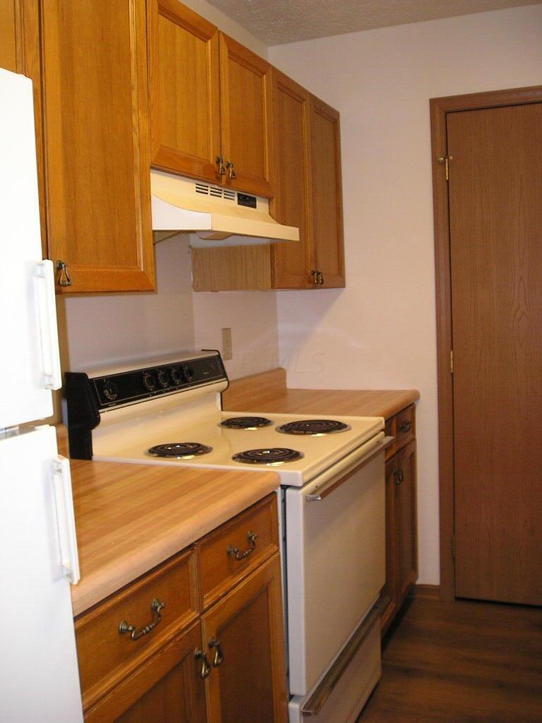 3939 Karl Road, Unit 317 Columbus, OH 43224 - Photo 19 of 26 P1010018 (2)
