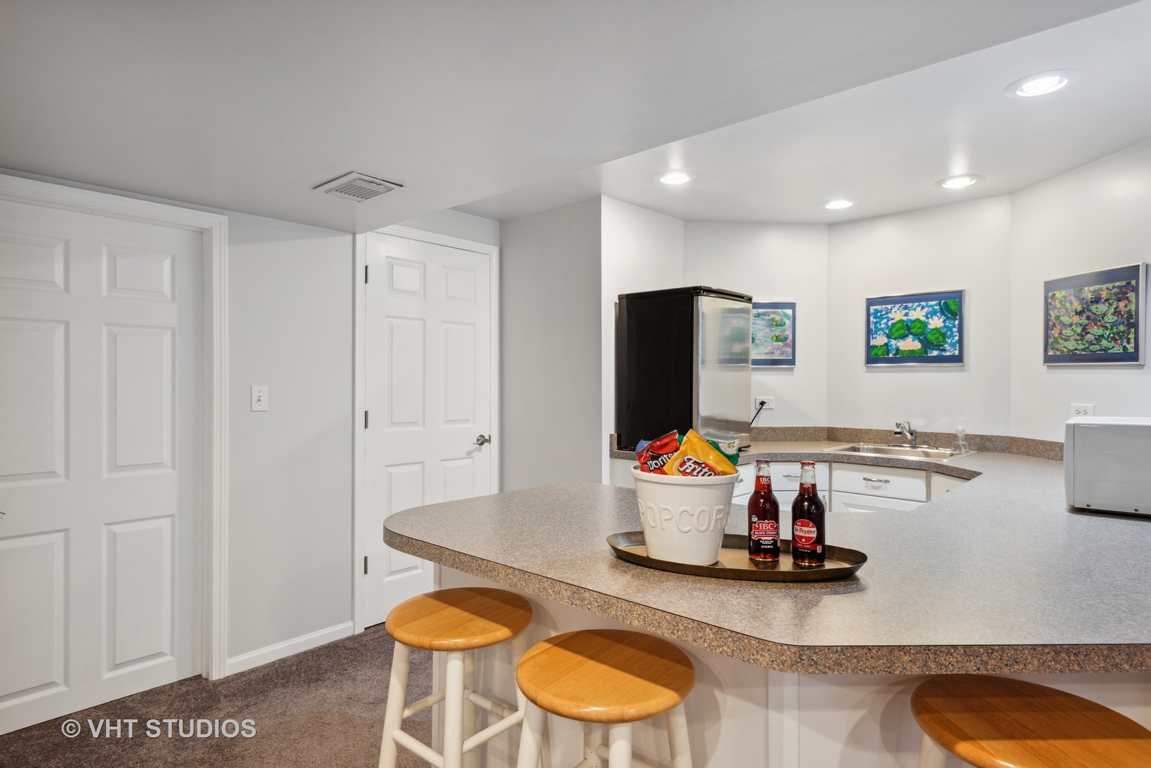 4338 Hatch Lane Lisle, IL 60532 - Photo 23 of 35 a view of a workspace with furniture and wooden floor