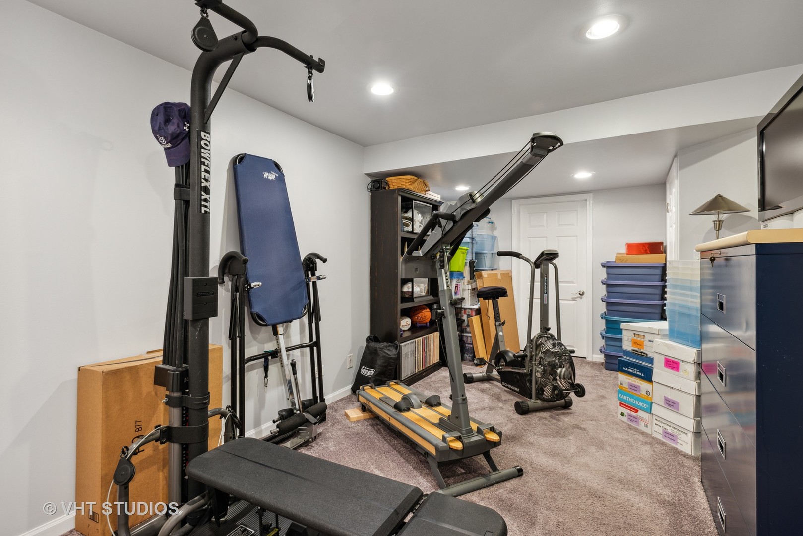 4338 Hatch Lane Lisle, IL 60532 - Photo 27 of 35 a view of a room with gym equipment