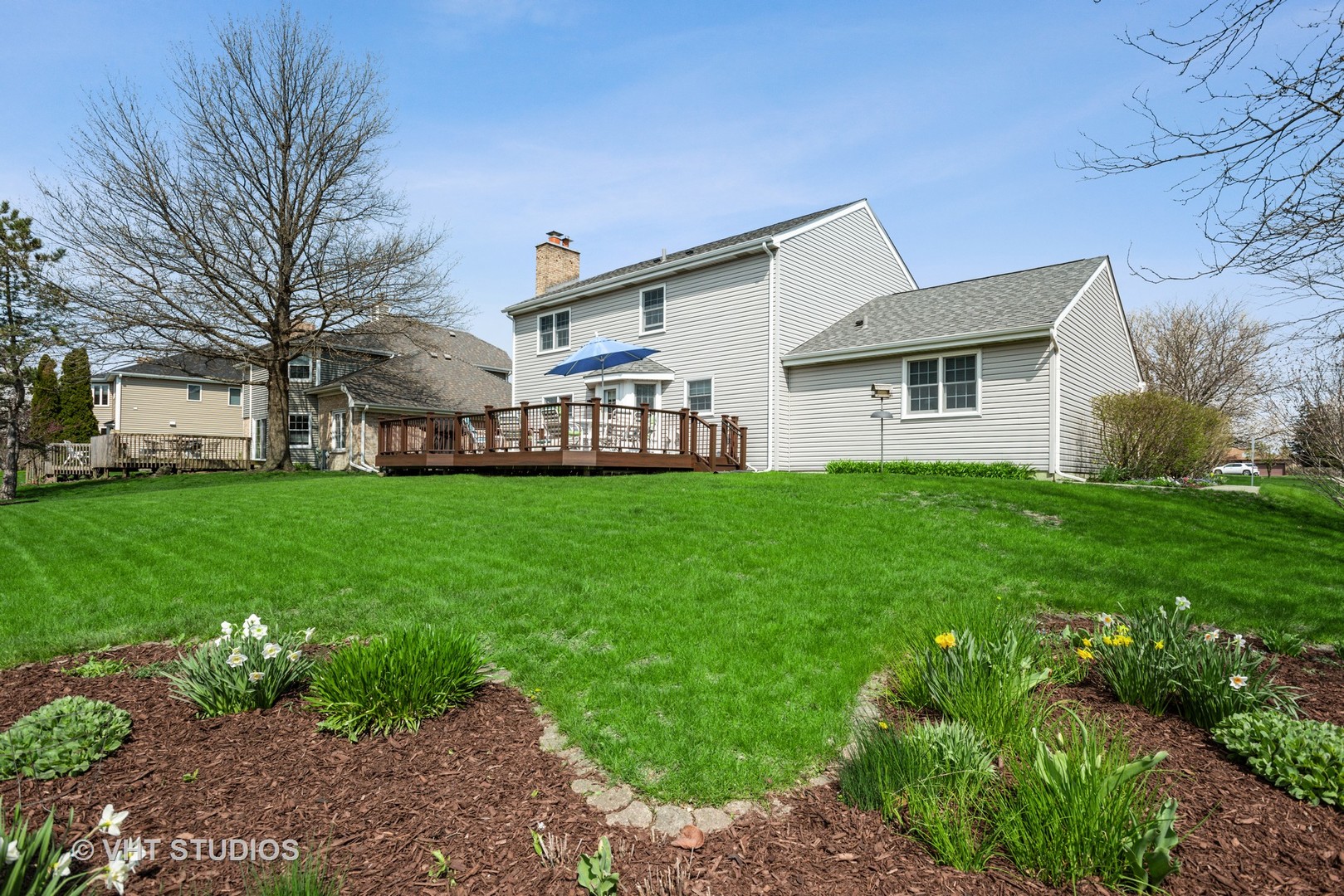 4338 Hatch Lane Lisle, IL 60532 - Photo 29 of 35 a front view of house with yard and green space