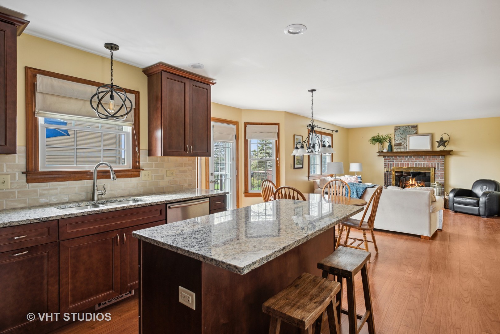 4338 Hatch Lane Lisle, IL 60532 - Photo 10 of 35