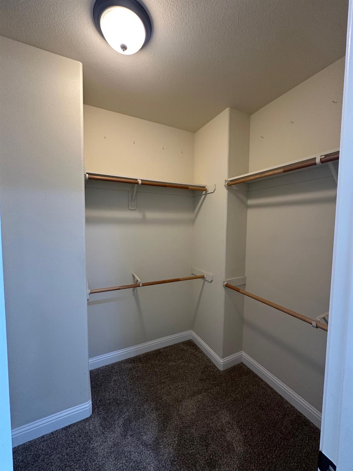 3852 Harlan Ranch Boulevard Clovis, CA 93619 - Photo 19 of 34