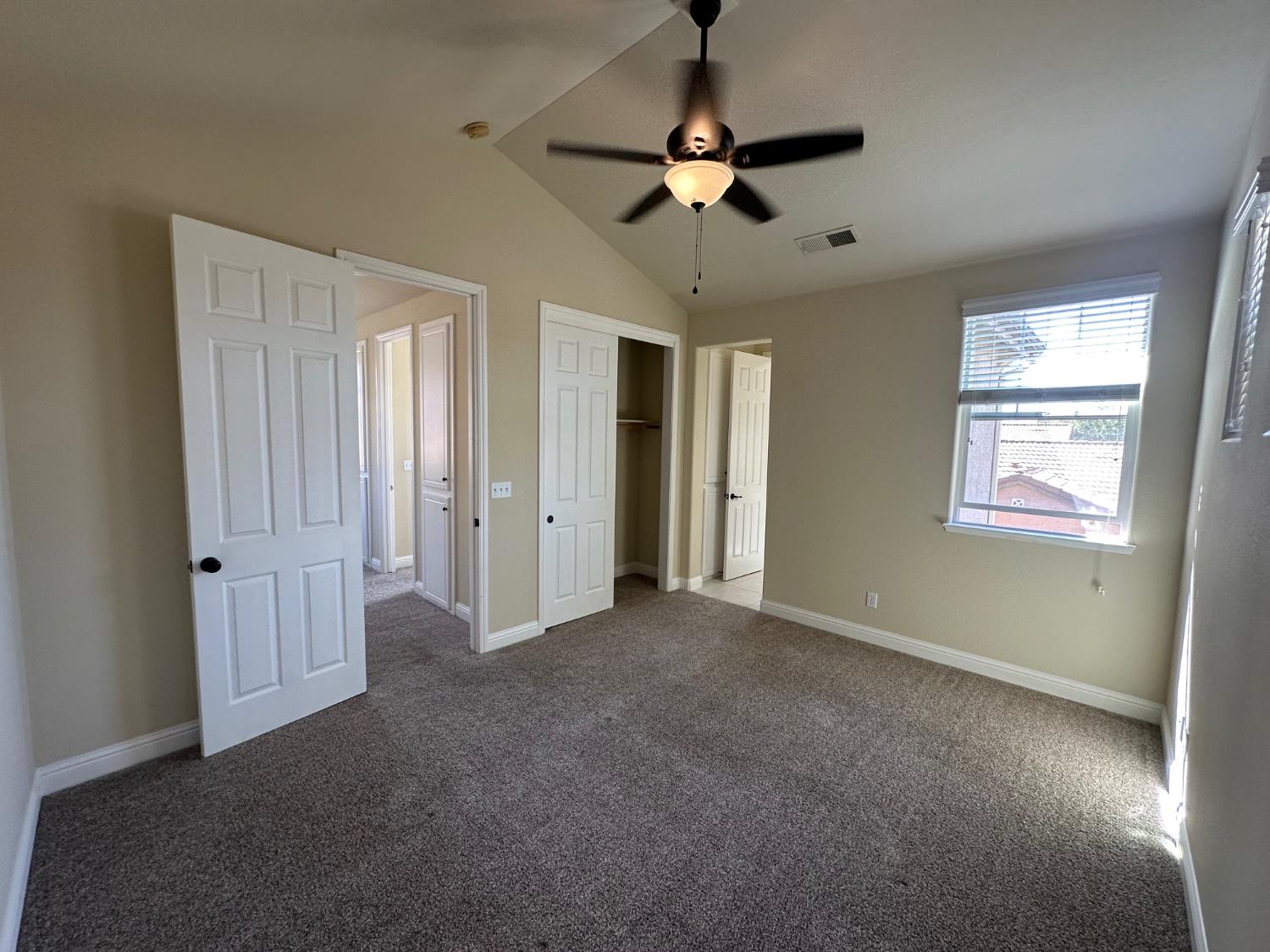 3852 Harlan Ranch Boulevard Clovis, CA 93619 - Photo 31 of 34