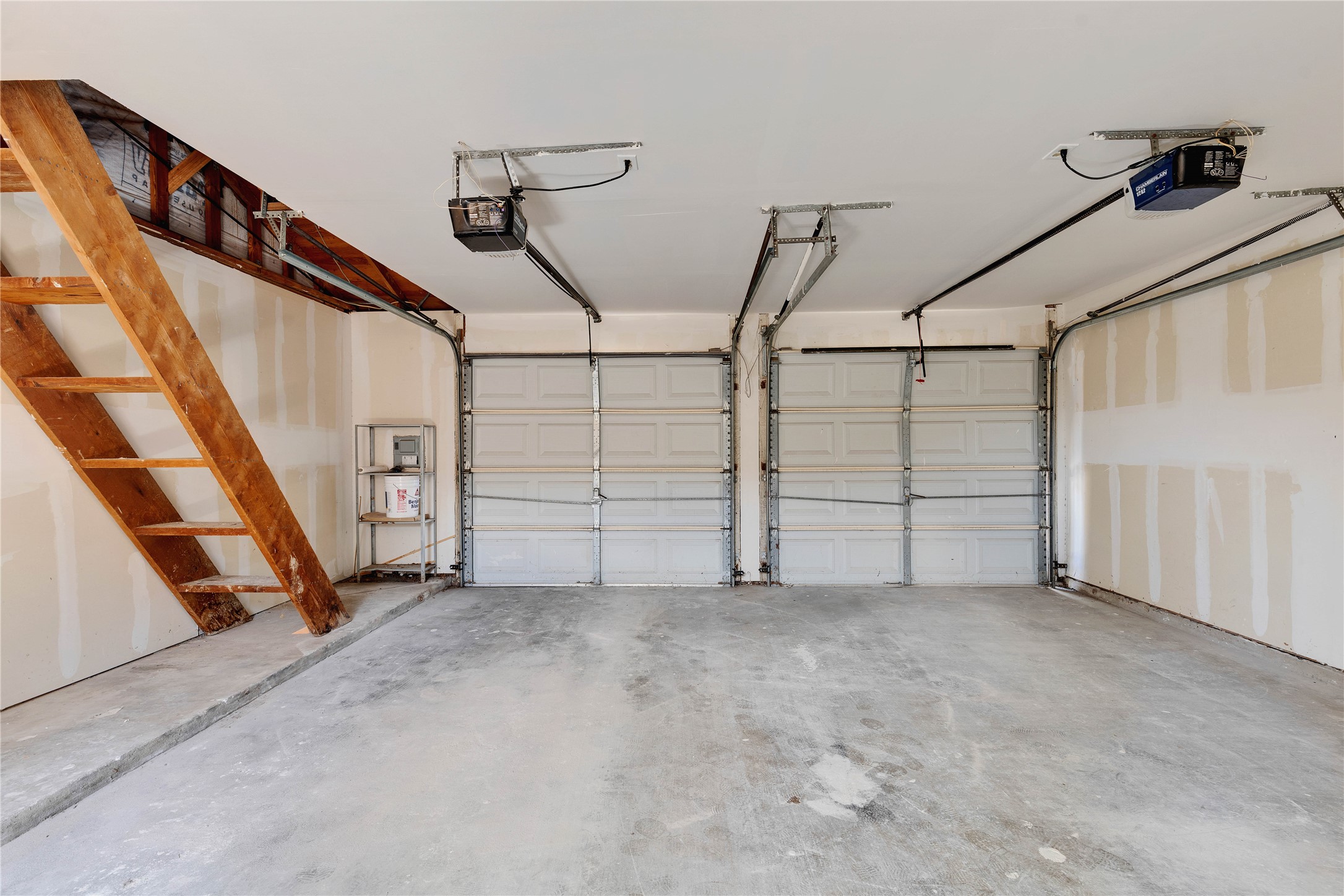 1714 Timber Ridge Drive Austin, TX 78741 - Photo 19 of 25 Gallery Image 19