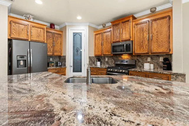 $587,900 | 8325 Almadine Drive, Sacramento, CA 95829