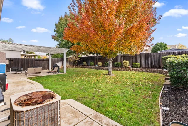 $587,900 | 8325 Almadine Drive, Sacramento, CA 95829