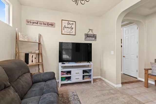 $587,900 | 8325 Almadine Drive, Sacramento, CA 95829