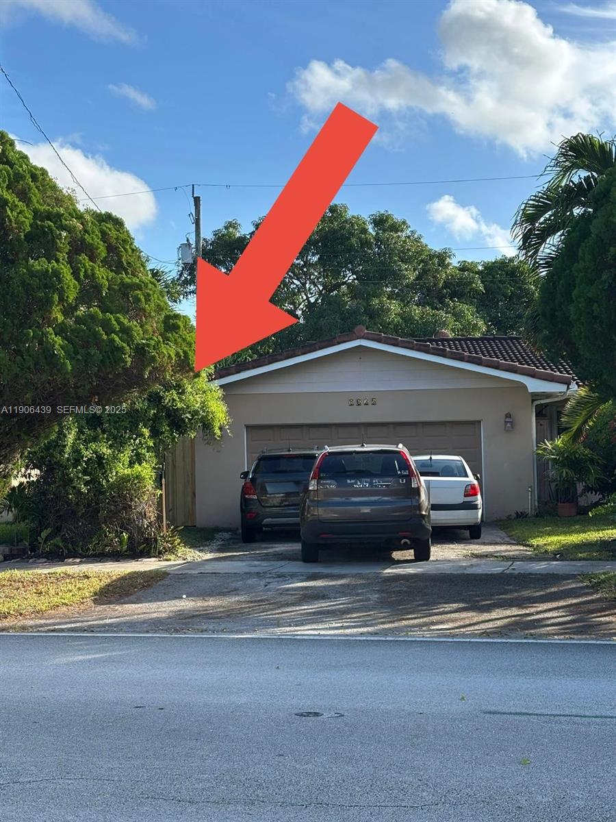 8635 Southwest 102nd Avenue Miami, FL 33173 - Photo 19 of 19 a view of street and small yard