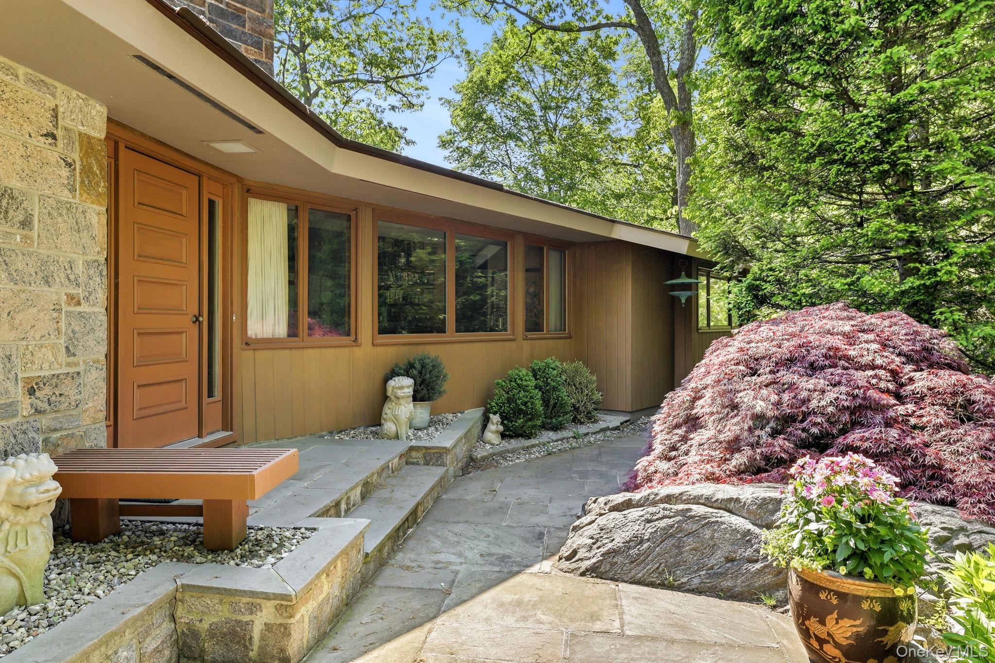 12 Tallwoods Road Armonk, NY 10504 - Photo 4 of 41