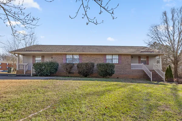 $1,495 | 2612 Hickory Valley Road, Unit A, Chattanooga, TN 37421