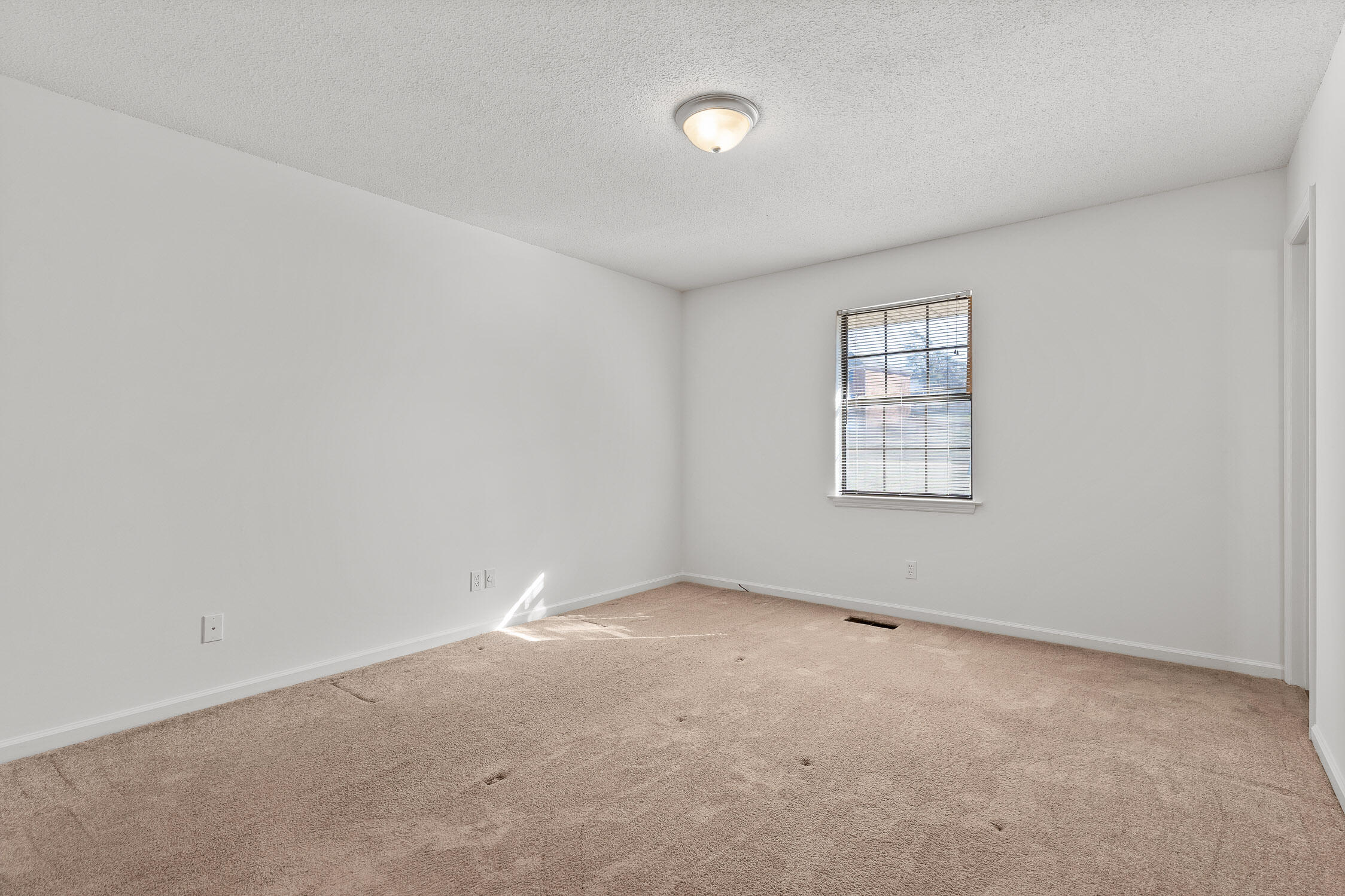 2612 Hickory Valley Road, Unit A Chattanooga, TN 37421 - Photo 16 of 20 21-Hickory Valley-21