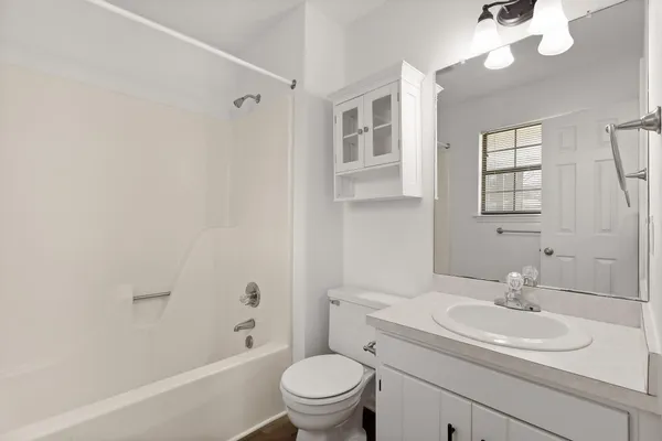 $1,495 | 2612 Hickory Valley Road, Unit A, Chattanooga, TN 37421