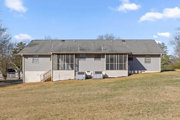 $1,495 | 2612 Hickory Valley Road, Unit A, Chattanooga, TN 37421