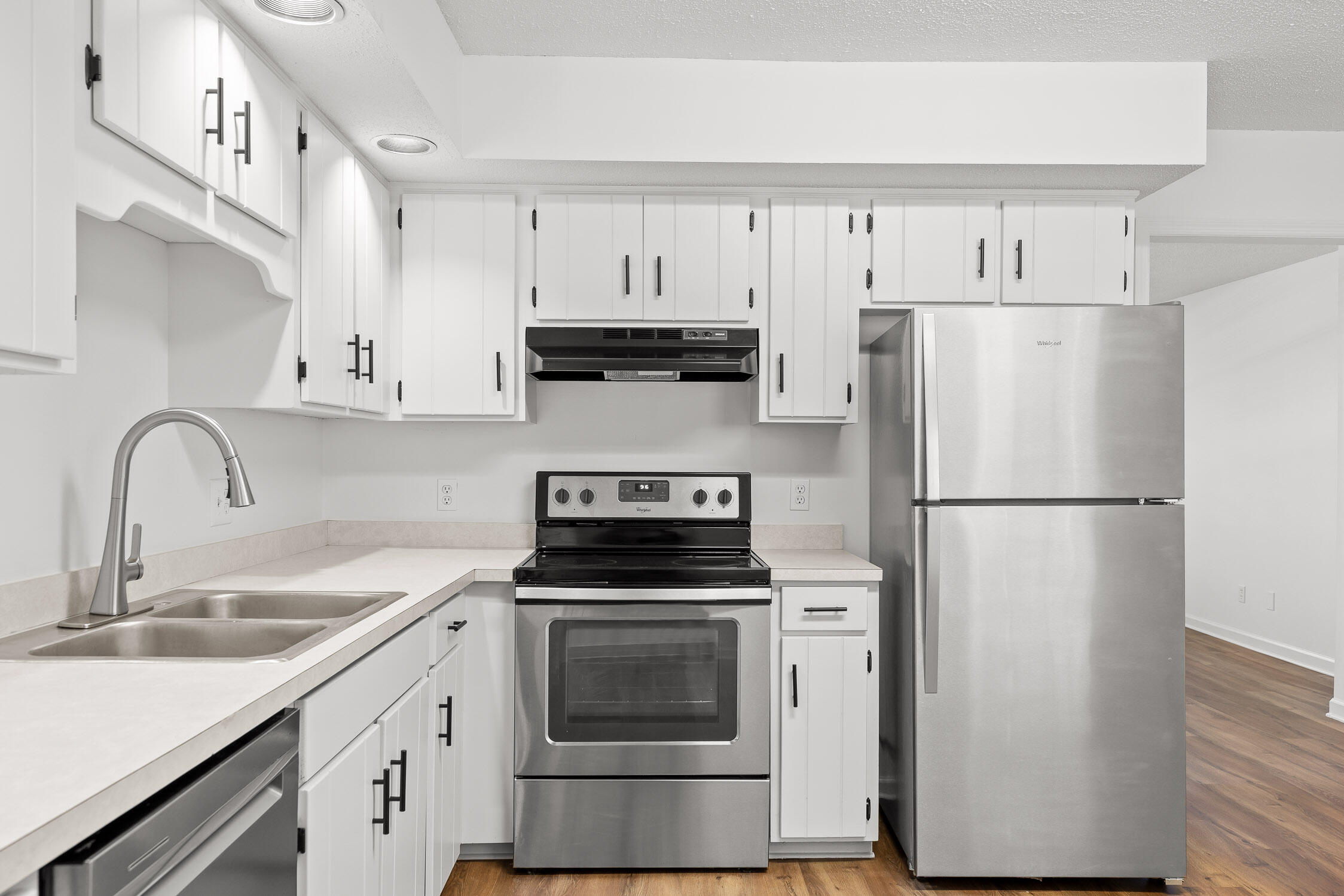 2612 Hickory Valley Road, Unit A Chattanooga, TN 37421 - Photo 9 of 20 14-Hickory Valley-14