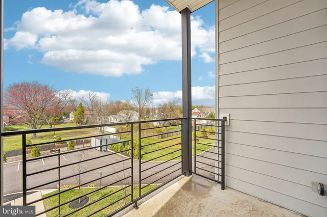 $2,495 | 2421 Bristol Road, Unit 2B308, Warrington, PA 18976