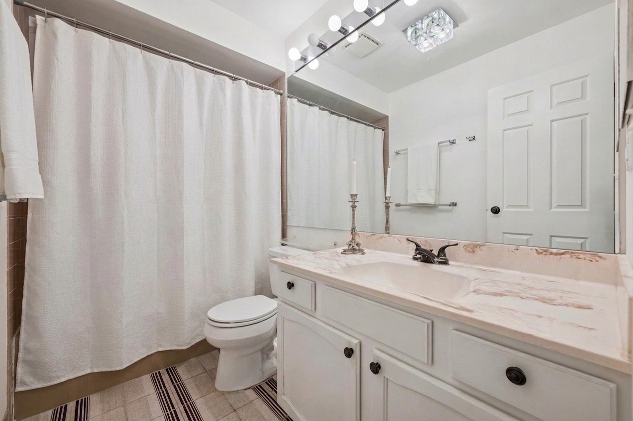 1250 Rudolph Drive, Unit 2B Northbrook, IL 60062 - Photo 18 of 27 Gallery Image 18