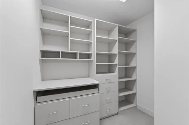 $1,249,000 | 2108 West 115th Street, Leawood, KS 66211