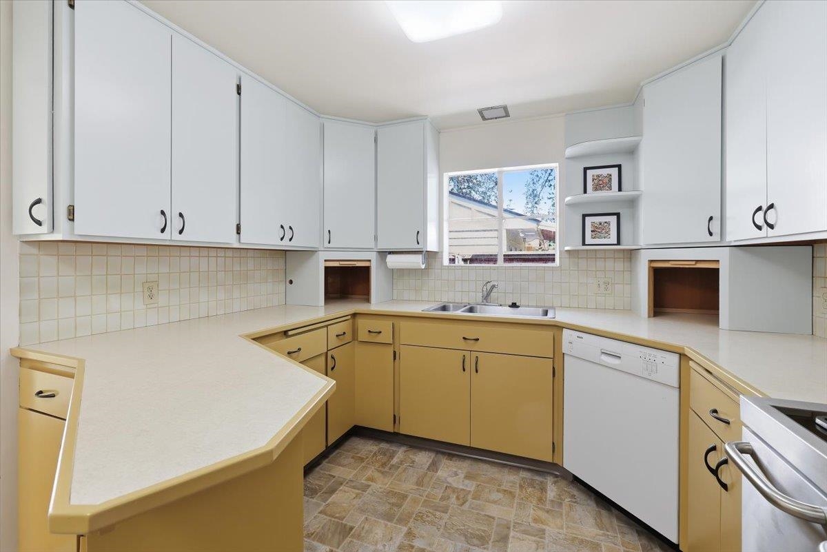 1803 South Arthur Street Spokane, WA 99203 - Photo 15 of 49