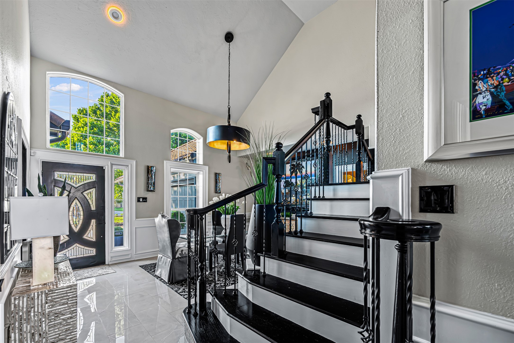 12345 White Oak Point Conroe, TX 77304 - Photo 11 of 50 a view of entryway and hall