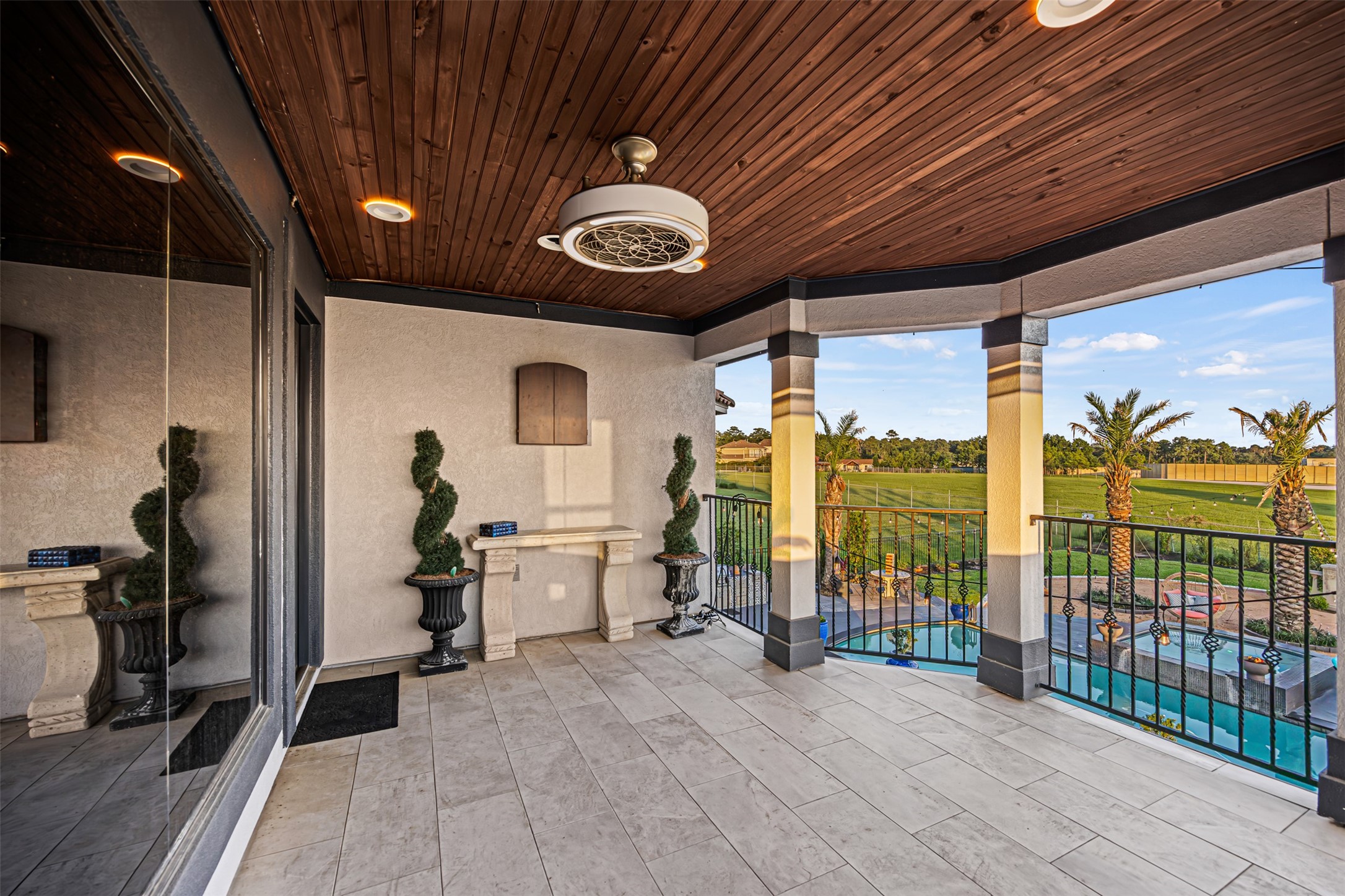 12345 White Oak Point Conroe, TX 77304 - Photo 34 of 50 a view of a room with gym equipment