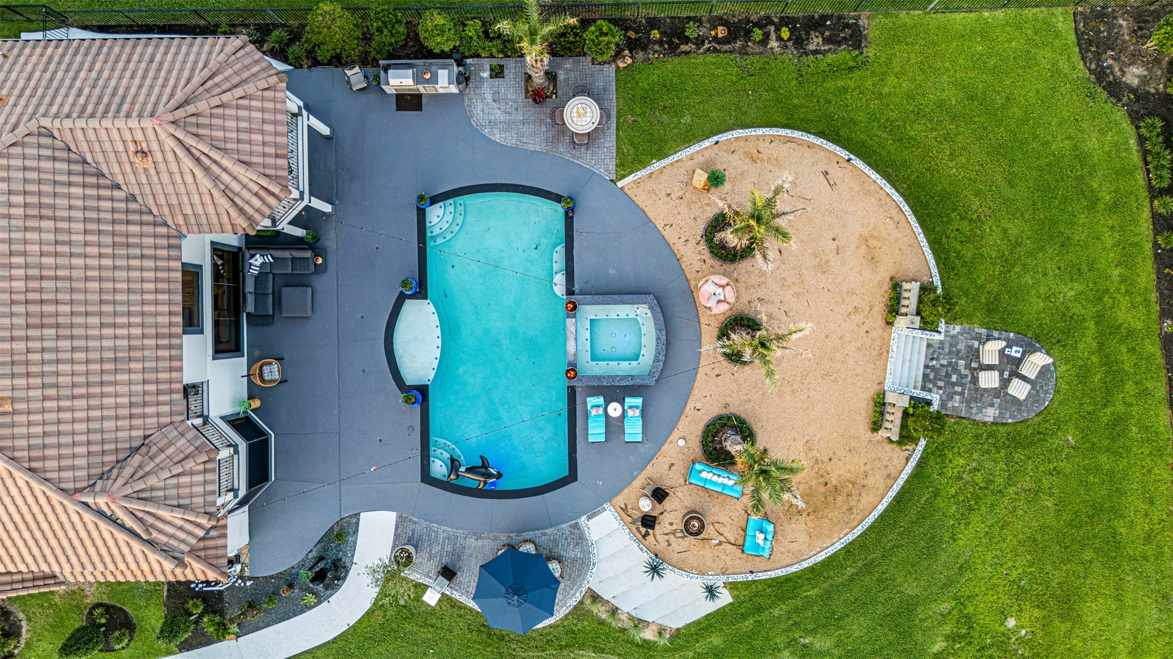 12345 White Oak Point Conroe, TX 77304 - Photo 42 of 50 an aerial view of a swimming pool
