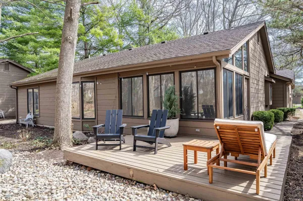 $349,900 | 6432 East Canal Pointe Lane, Fort Wayne, IN 46804