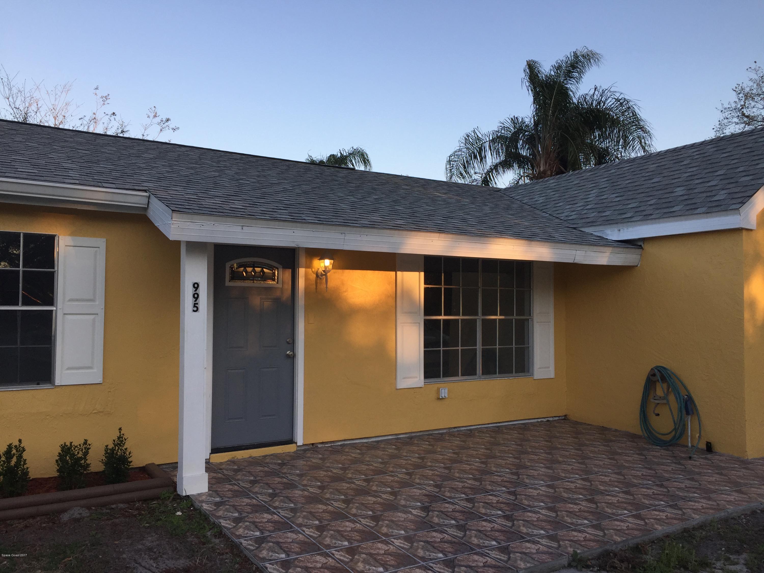 995 Cromey Road Northeast Palm Bay, FL 32905 - Photo 3 of 46 IMG_4612