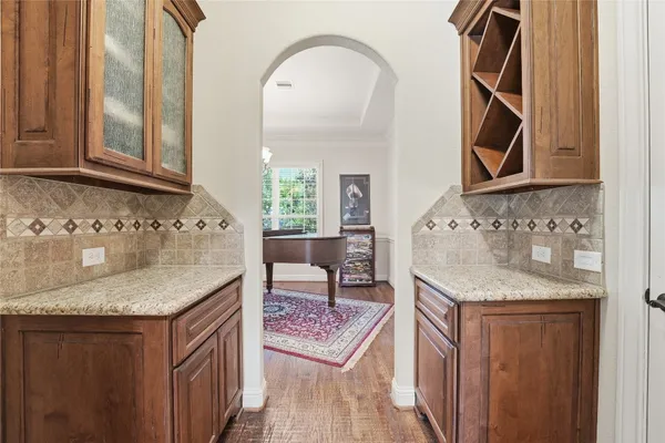 $1,285,000 | 5014 North Ossineke Drive, Spring, TX 77386
