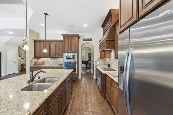 $1,285,000 | 5014 North Ossineke Drive, Spring, TX 77386
