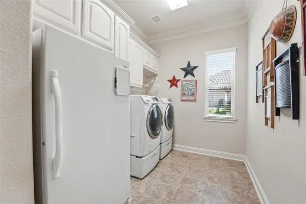 $1,285,000 | 5014 North Ossineke Drive, Spring, TX 77386