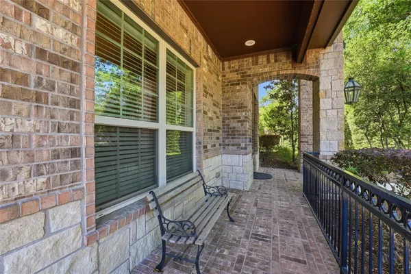 $1,285,000 | 5014 North Ossineke Drive, Spring, TX 77386