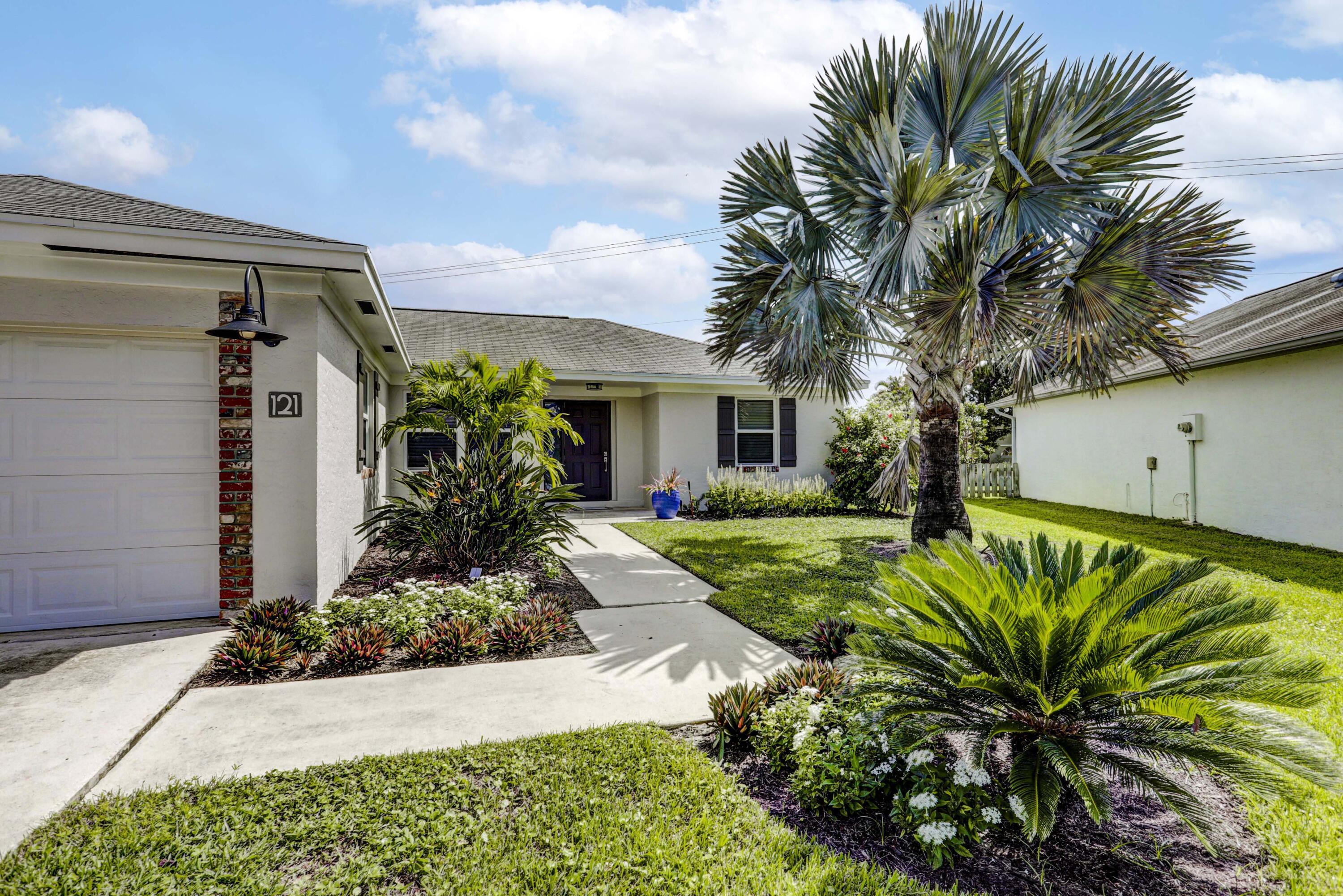 121 Wandering Trail Jupiter, FL 33458 - Photo 1 of 52 Front