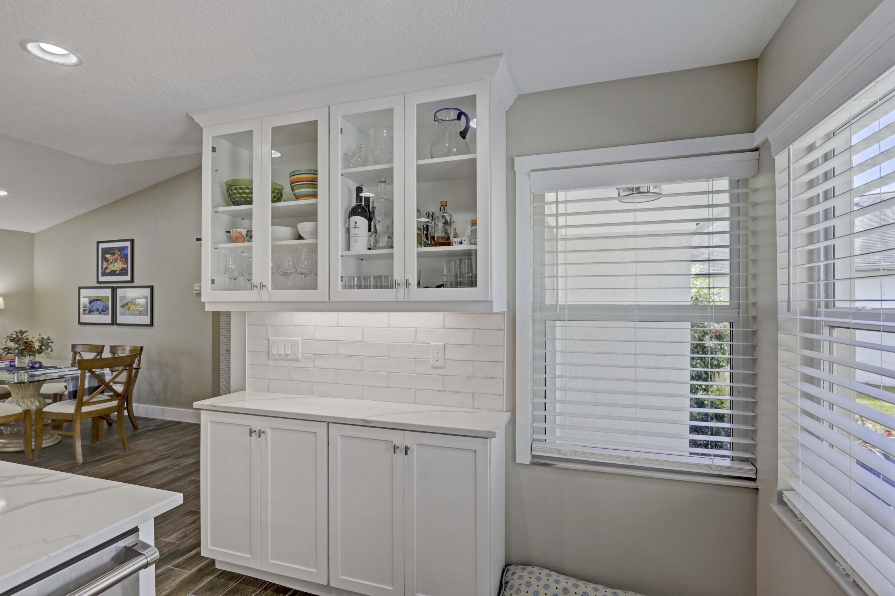 121 Wandering Trail Jupiter, FL 33458 - Photo 14 of 52 Kitchen