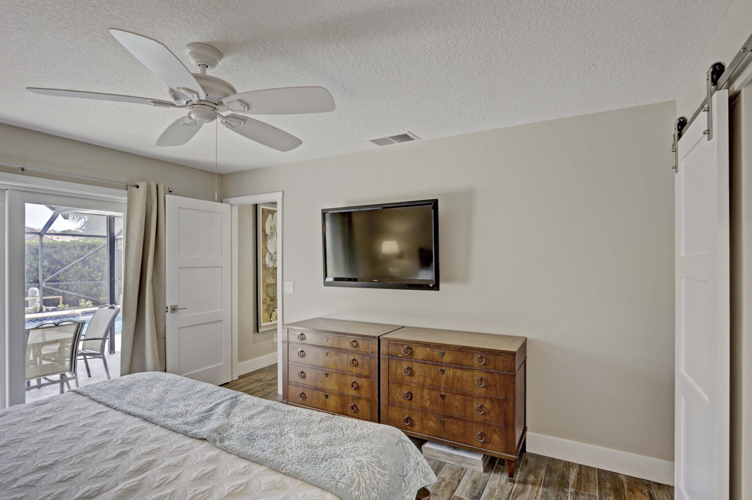 121 Wandering Trail Jupiter, FL 33458 - Photo 19 of 52 Master Bedroom