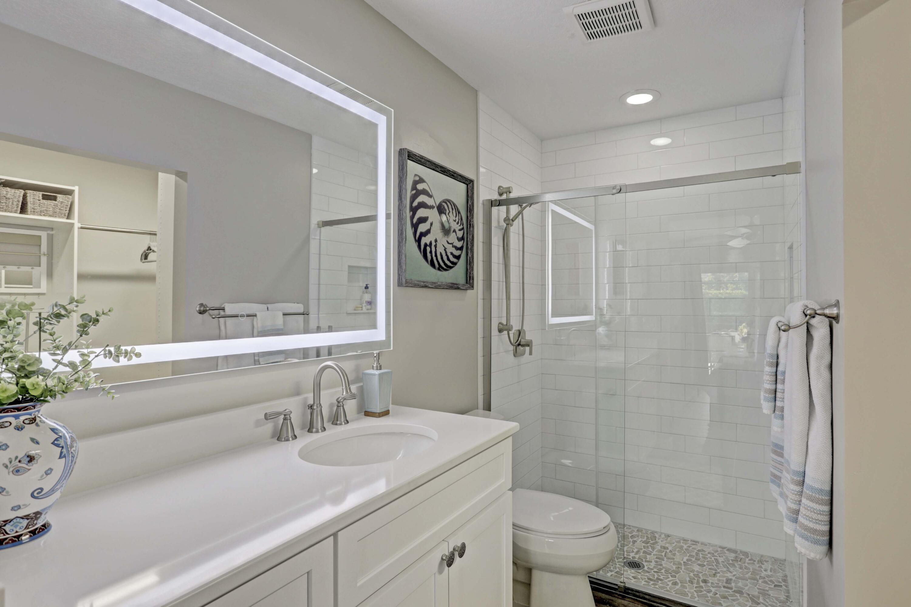 121 Wandering Trail Jupiter, FL 33458 - Photo 21 of 52 Master Bathroom