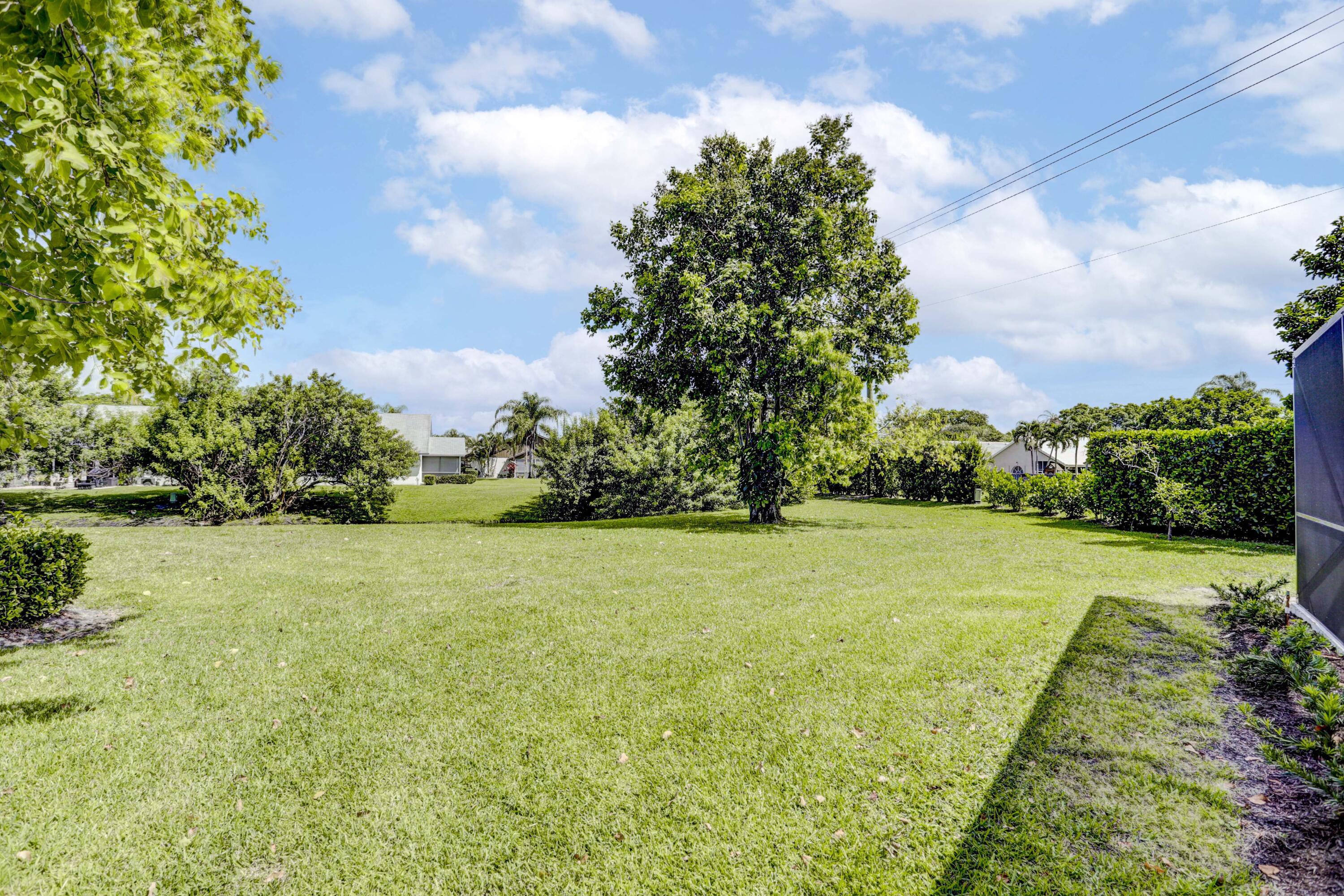 121 Wandering Trail Jupiter, FL 33458 - Photo 49 of 52 backyard