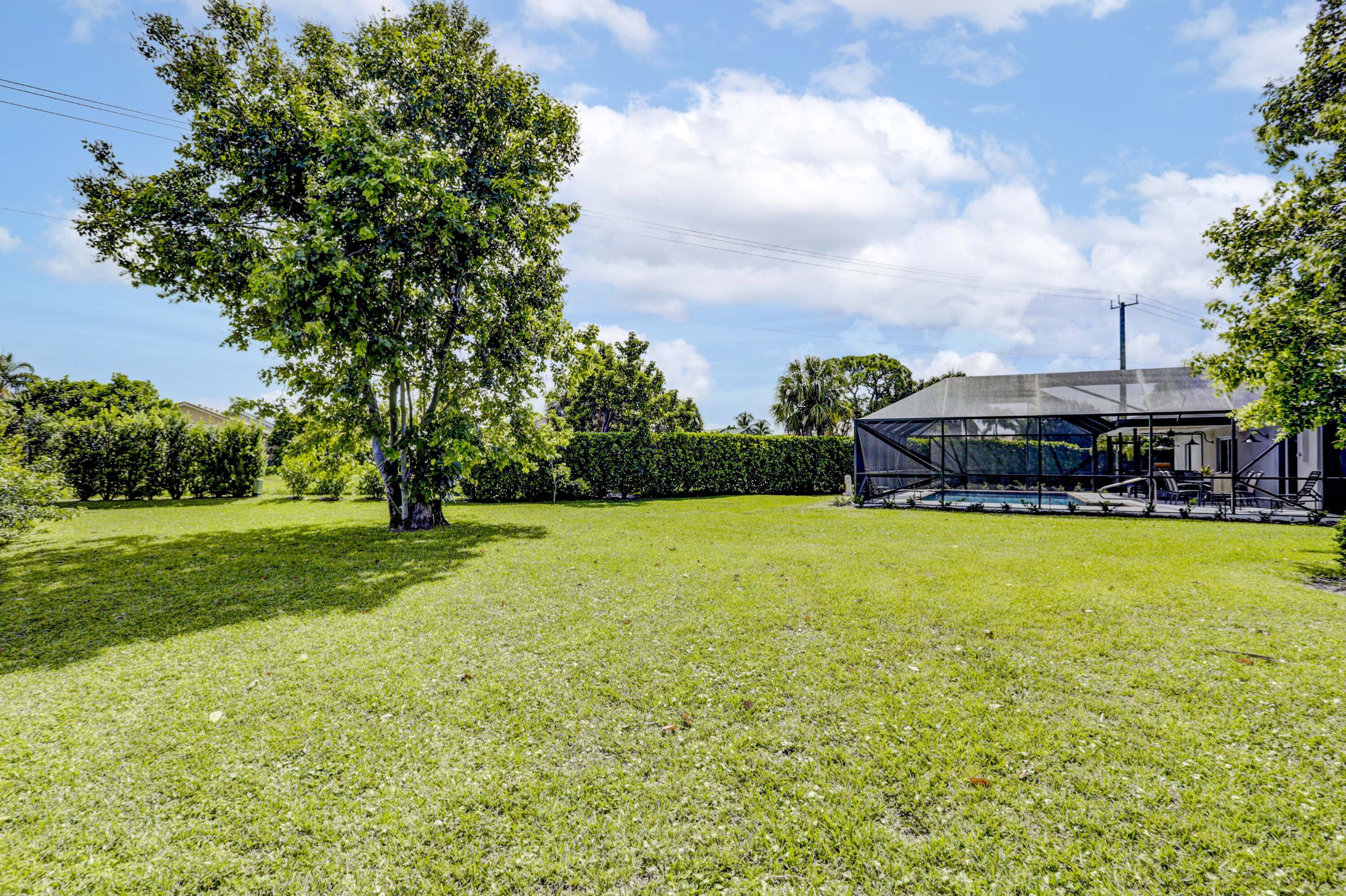 121 Wandering Trail Jupiter, FL 33458 - Photo 50 of 52 backyard