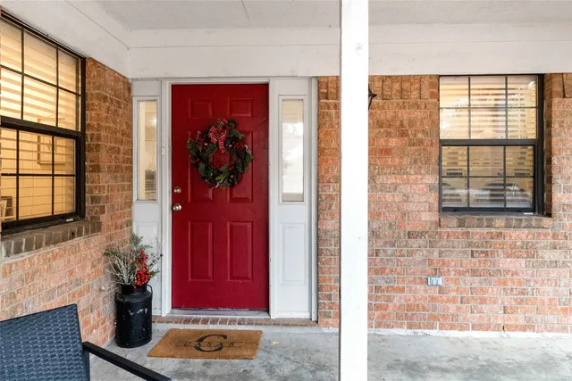 $499,000 | 326 Pine View Loop, Bastrop, TX 78602