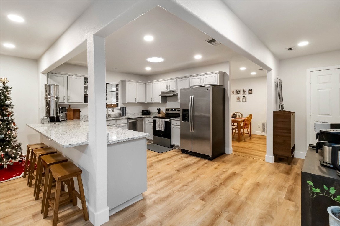 326 Pine View Loop Bastrop, TX 78602 - Photo 8 of 29