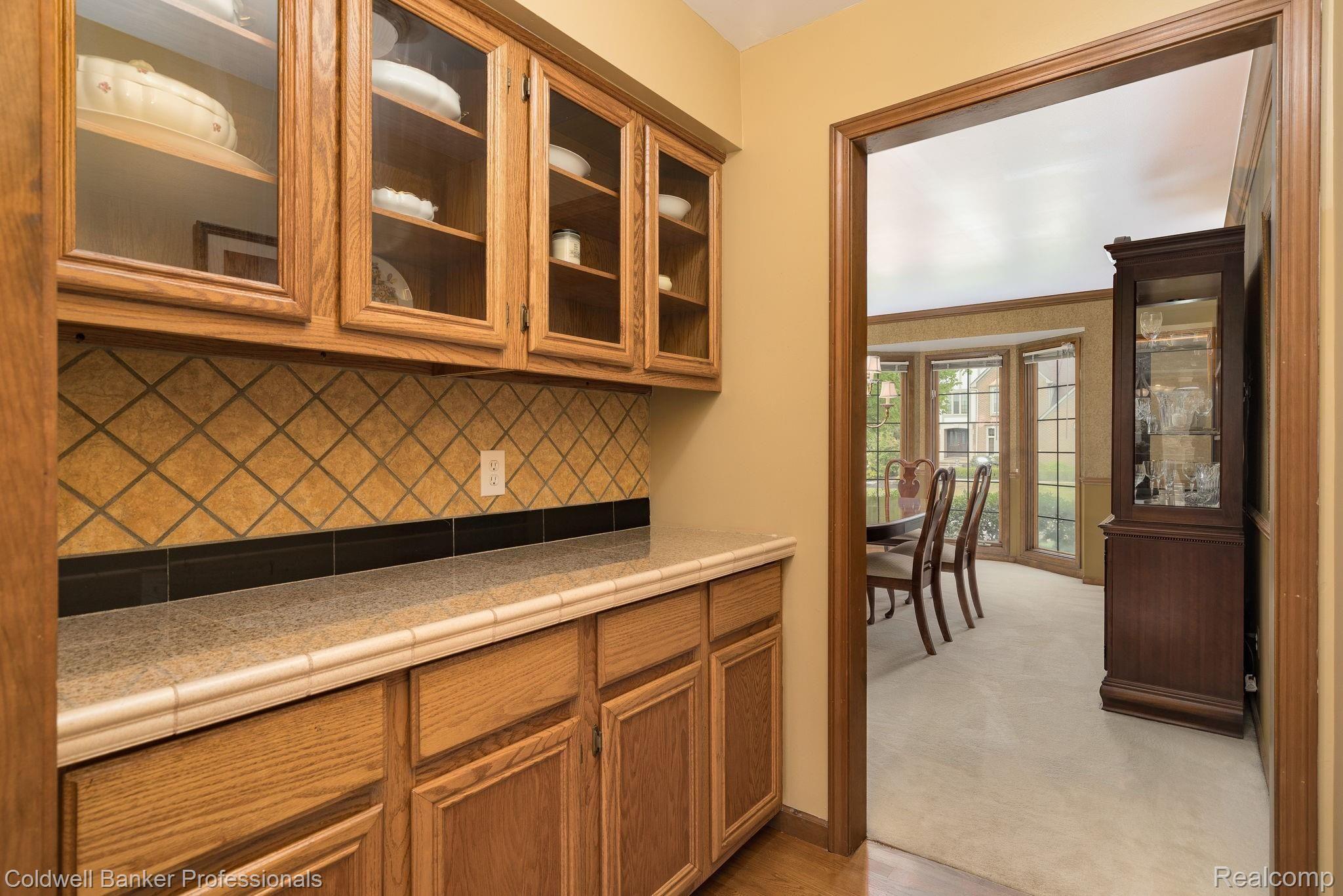 3181 Summit Ridge Drive Rochester, MI 48306 - Photo 20 of 53 26-web-or-mls-3181-Summit-Ridge-Dr-26.jpg
