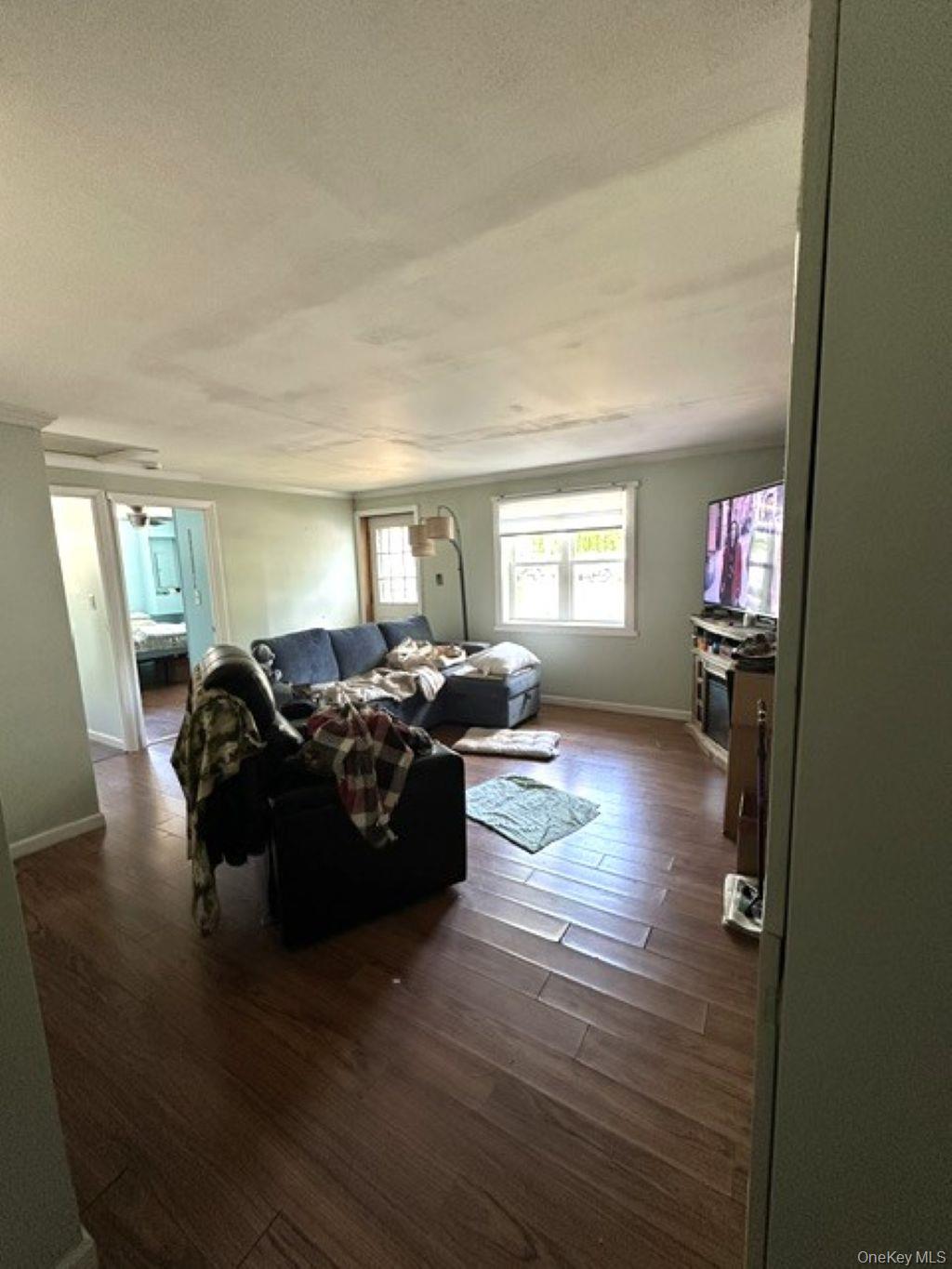 14 Coolidge Road Hampton Bays, NY 11946 - Photo 2 of 12