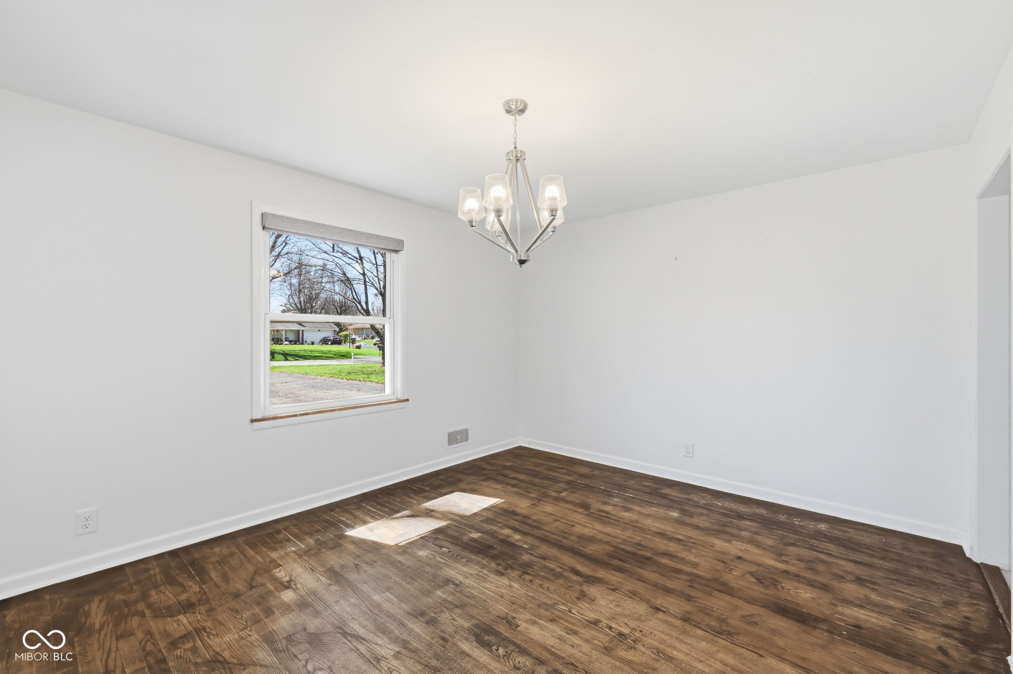 4406 Radnor Road Indianapolis, IN 46226 - Photo 11 of 57