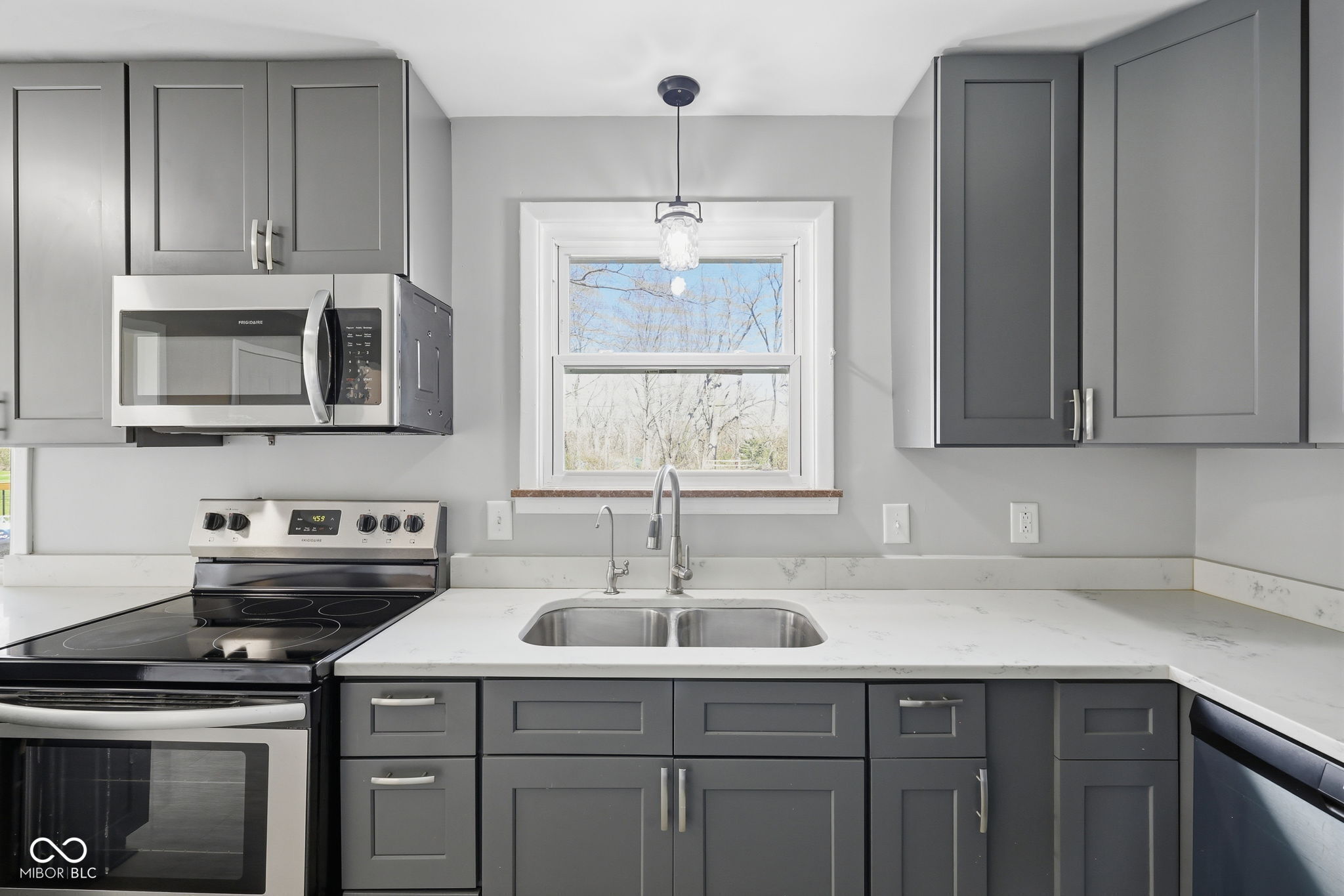 4406 Radnor Road Indianapolis, IN 46226 - Photo 14 of 57